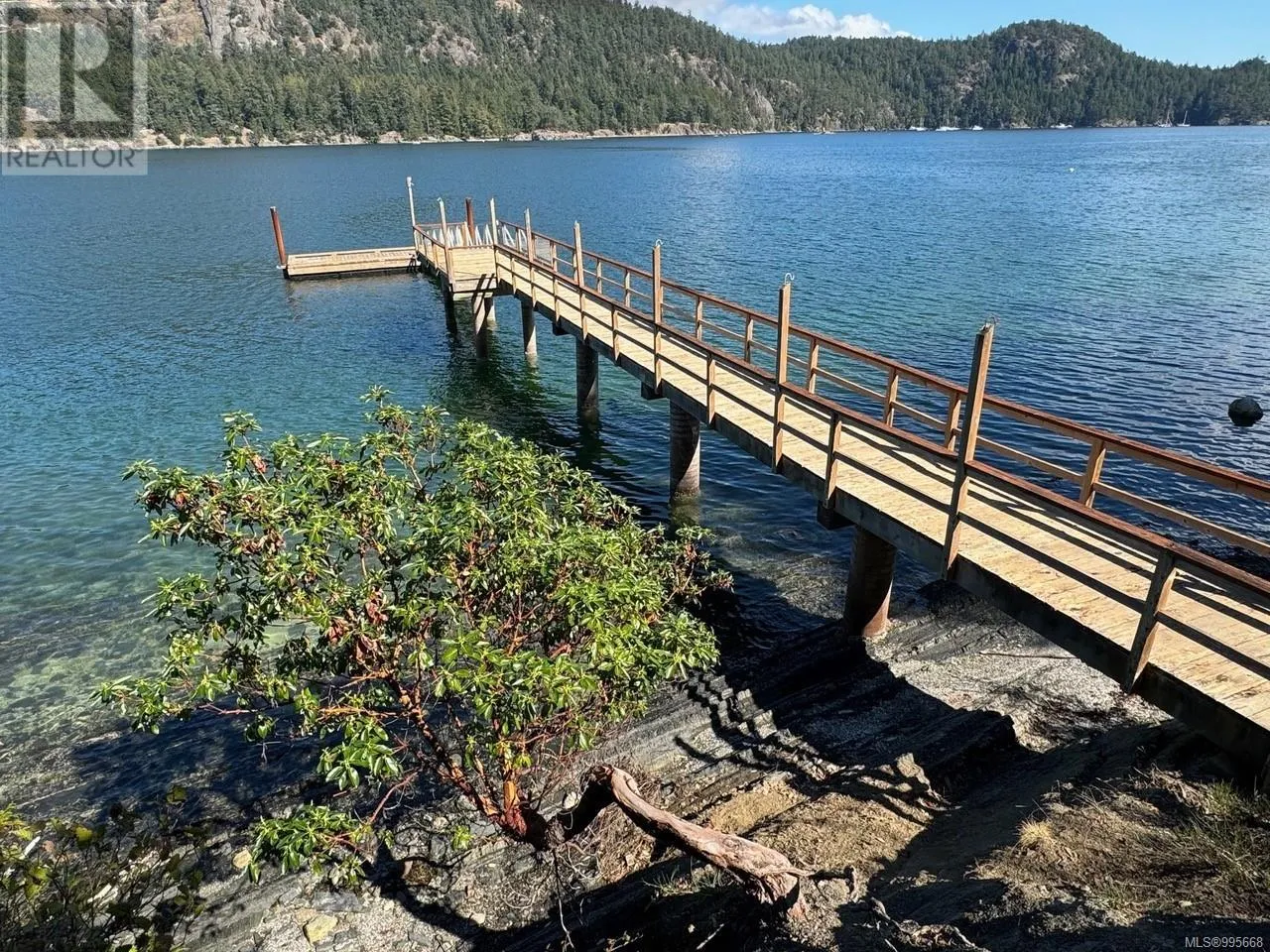 6903 Shark Pl, Pender Island, British Columbia V0N 2M2