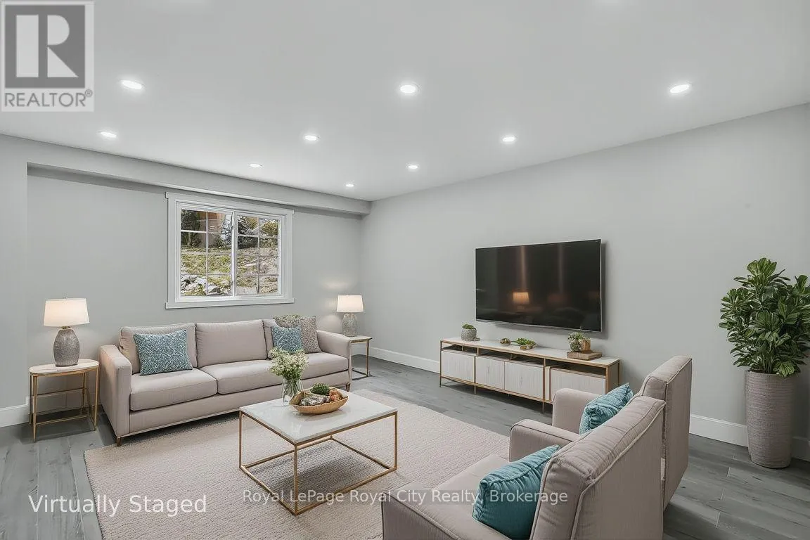 House for rent: 691 College Avenue W, Guelph, Ontario N1G 2Y2