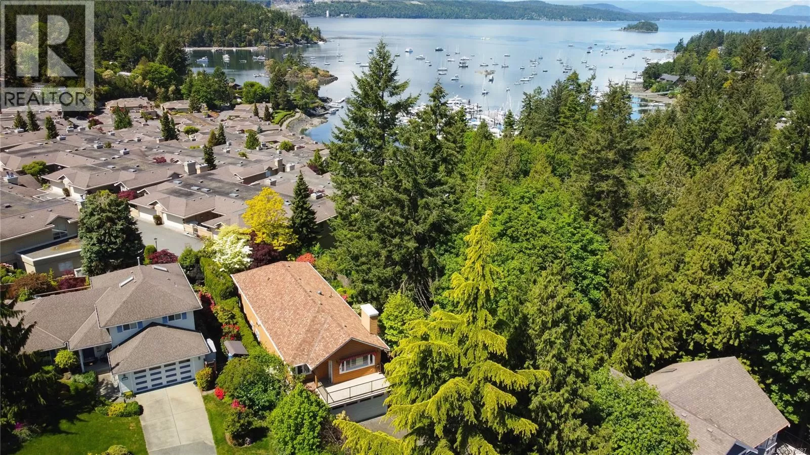 House for rent: 6912 Bayside Pl, Central Saanich, British Columbia V8M 1B2