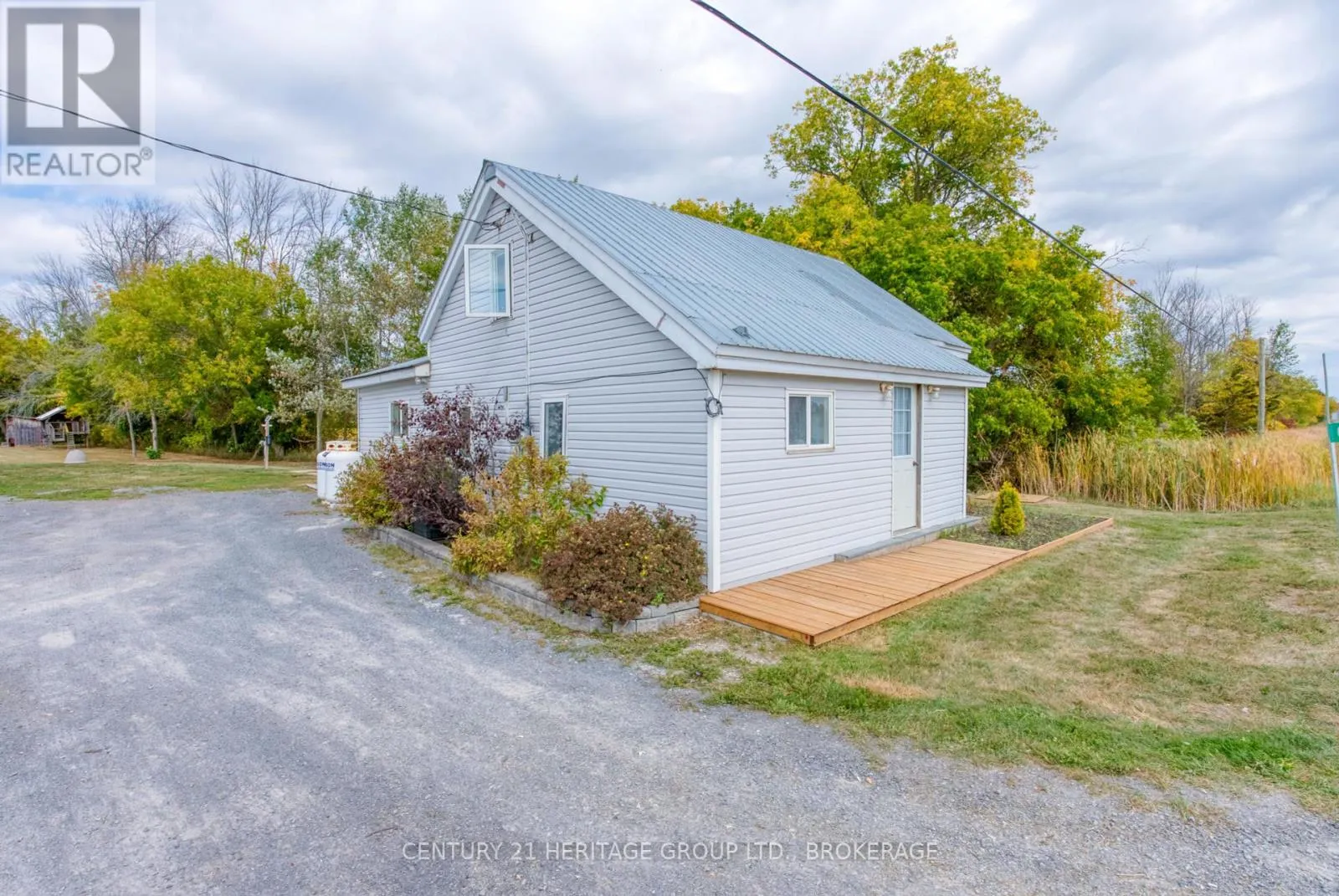 House for rent: 6913 County 2 Road, Loyalist, Ontario K7R 3K6