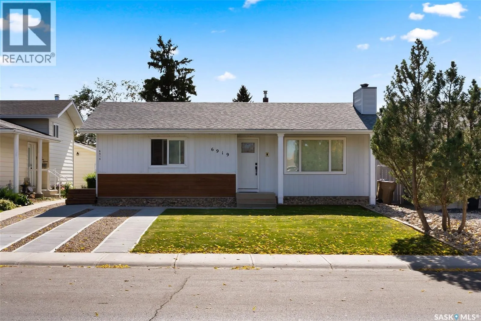 House for rent: 6919 1st Avenue N, Regina, Saskatchewan S4X 1C8