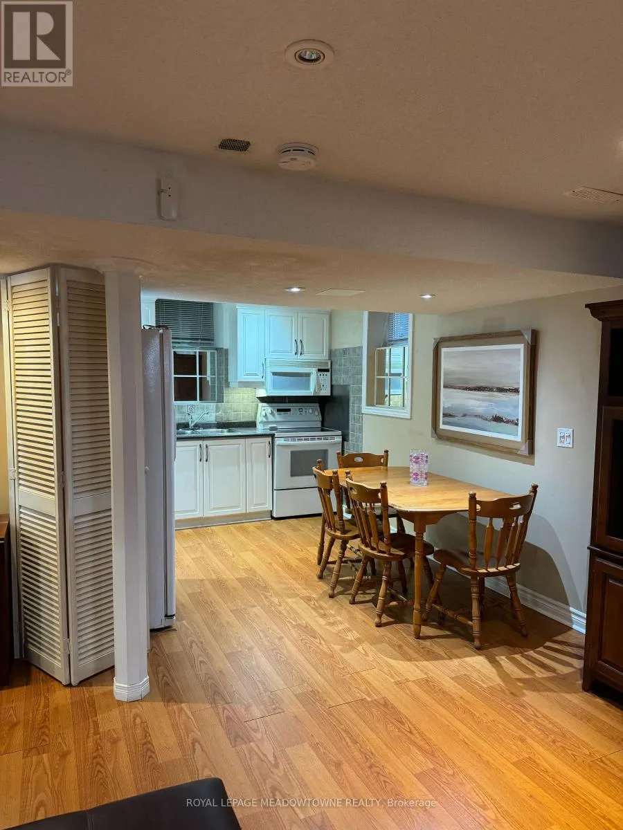 House for rent: 6921 Golden Hills Way N, Mississauga, Ontario L5W 1T9