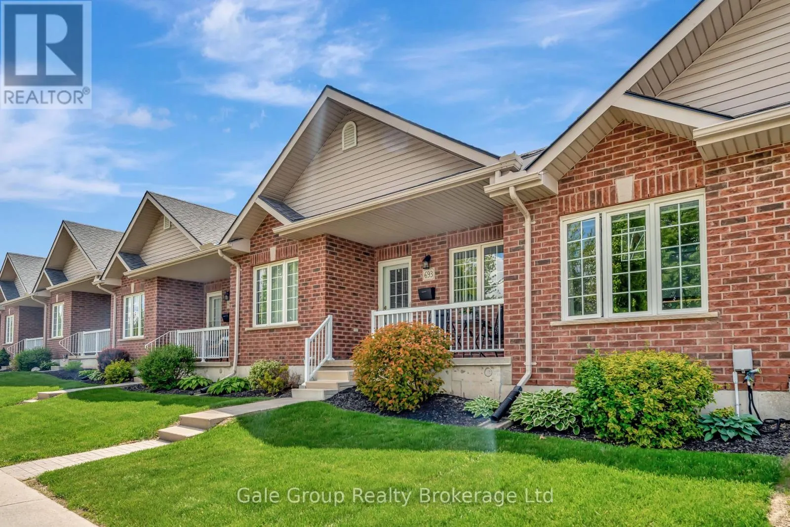 Row / Townhouse for rent: 693 Southwood Way, Woodstock, Ontario N4V 1H5