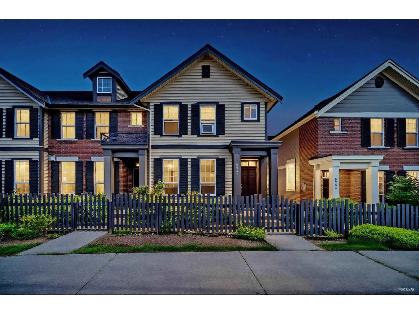 Row / Townhouse for rent: 6942 208 Street, Langley, British Columbia V2Y 0G1