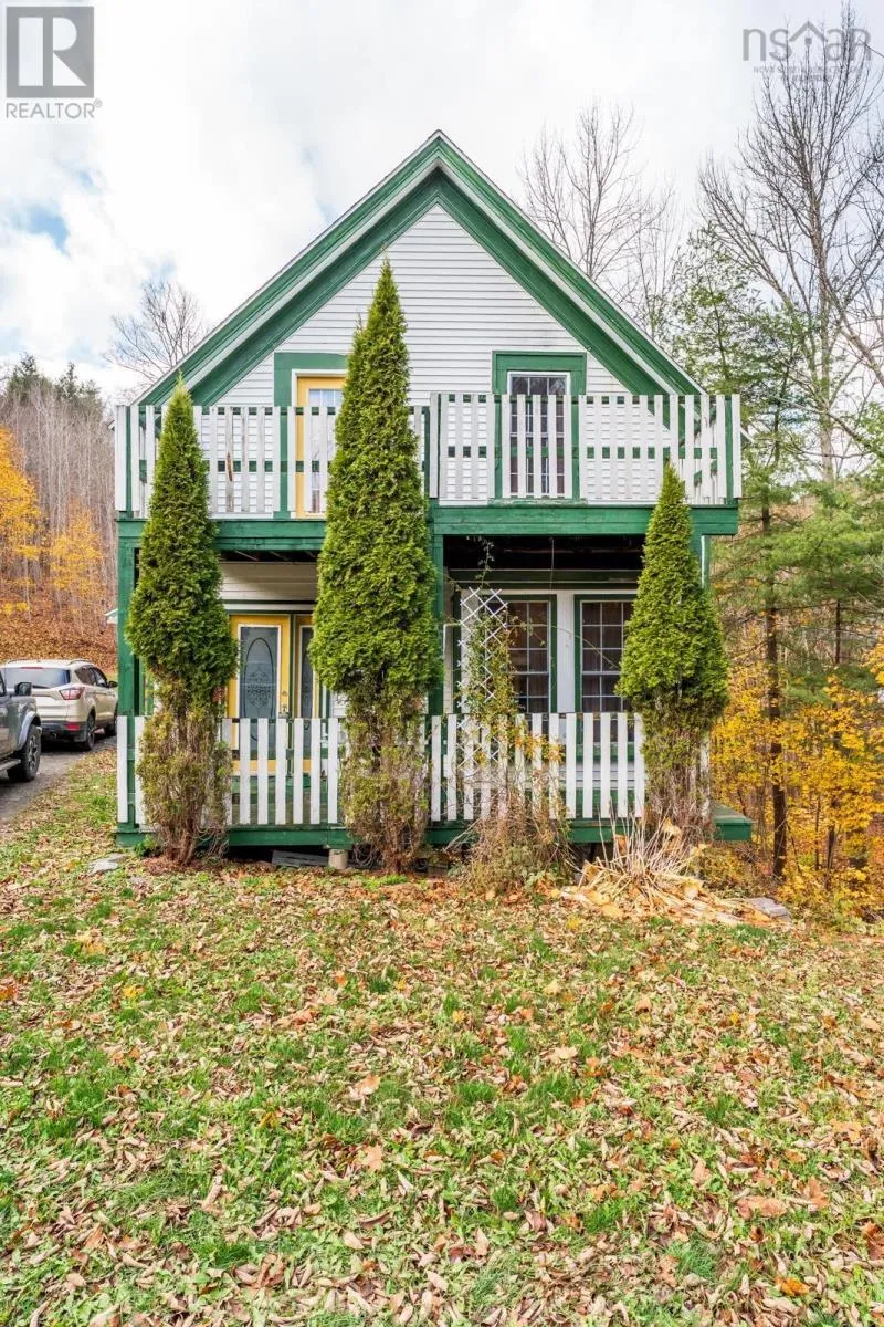 House for rent: 6953 Sissiboo Road, Bear River, Nova Scotia B0S 1B0