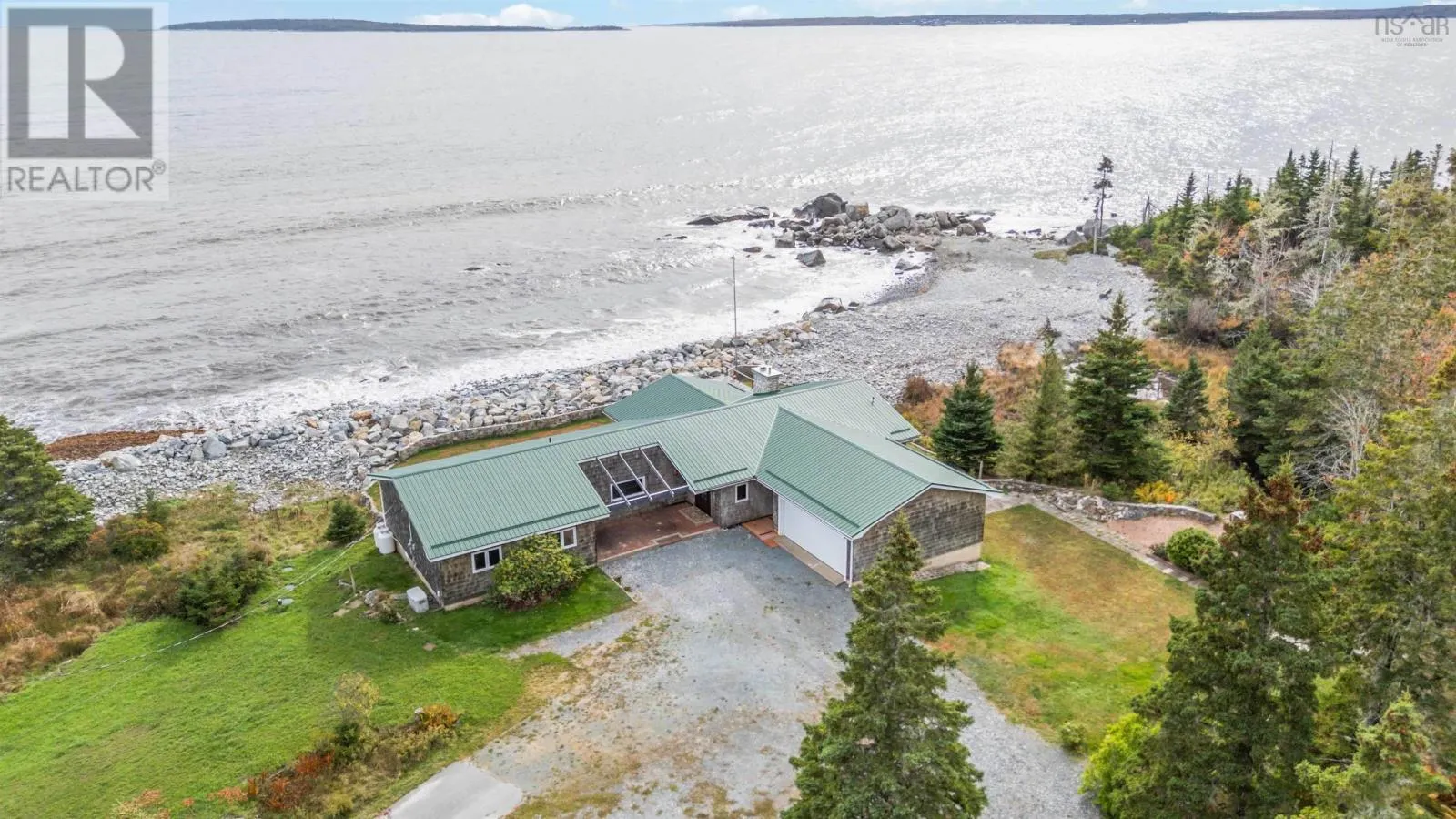 House for rent: 6969 Highway 3, Hunts Point, Nova Scotia B0T 1G0