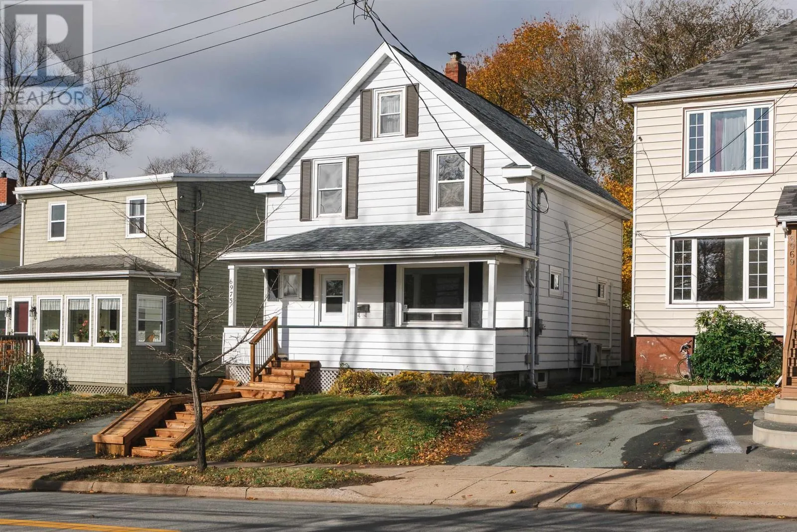 House for rent: 6975 Chebucto Road, Halifax, Nova Scotia B3L 1M6