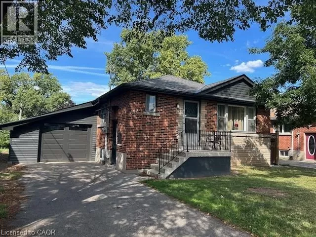 House for rent: 699 Ninth Avenue, Hamilton, Ontario L8T 2A1