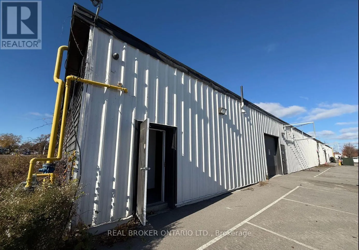 Multi-Tenant Industrial for rent: 6b - 5900 Thorold Stone Road, Niagara Falls, Ontario L2J 1A2