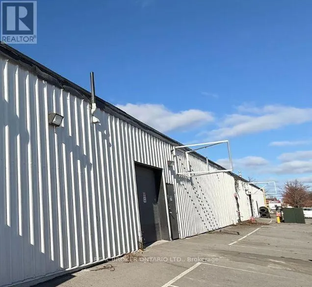 Multi-Tenant Industrial for rent: 6c - 5900 Thorold Stone Road, Niagara Falls, Ontario L2J 1A2
