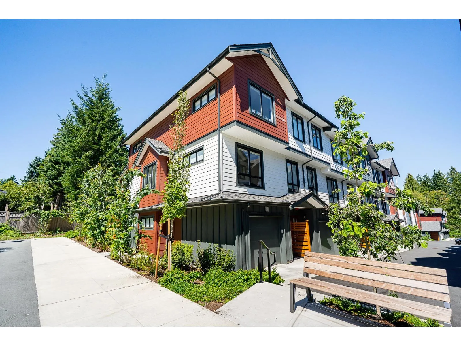 Row / Townhouse for rent: 7 10527 155 Street, Surrey, British Columbia V3R 0S1