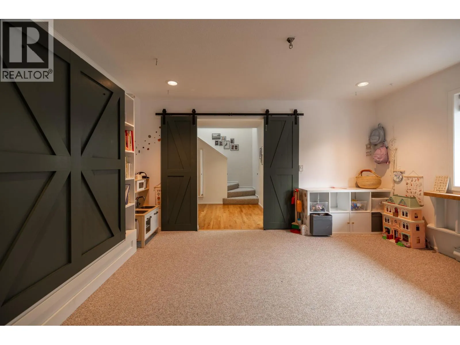 Row / Townhouse for rent: 7 1158 Carmel Place, Squamish, British Columbia V0N 1H0