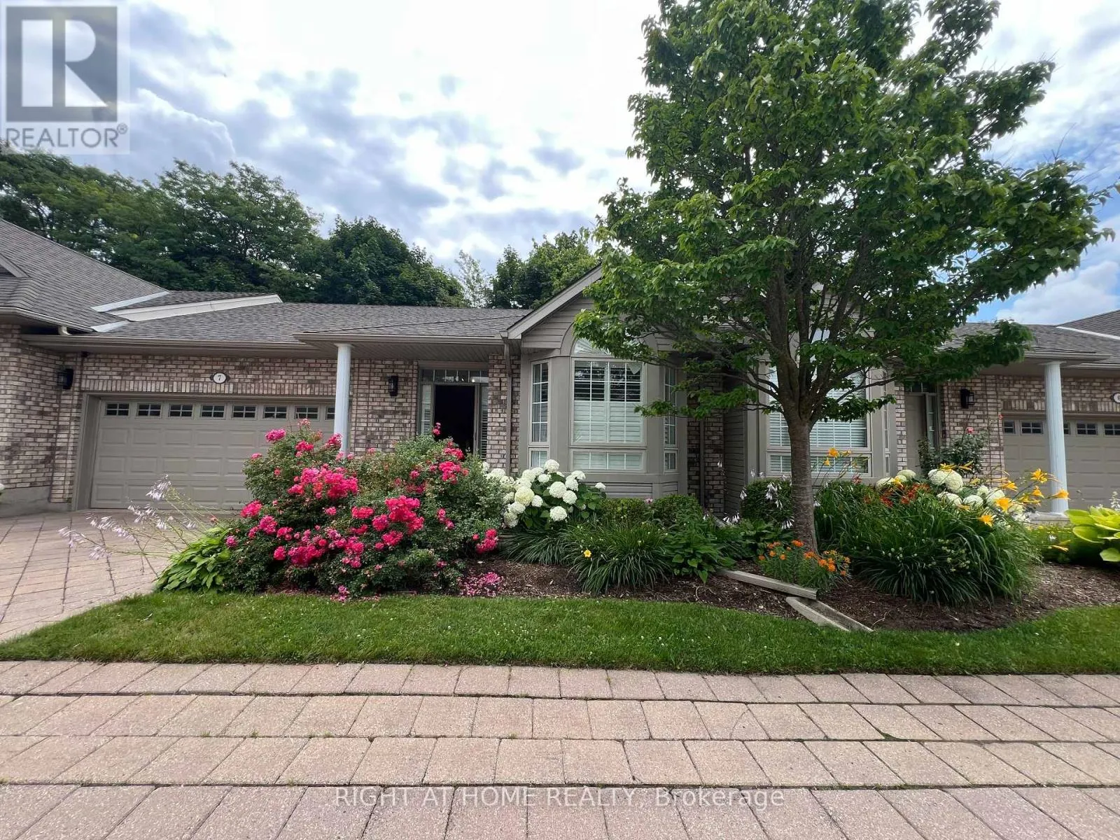 Row / Townhouse for rent: 7 - 1574 Richmond Street, London North, Ontario N6G 5H7