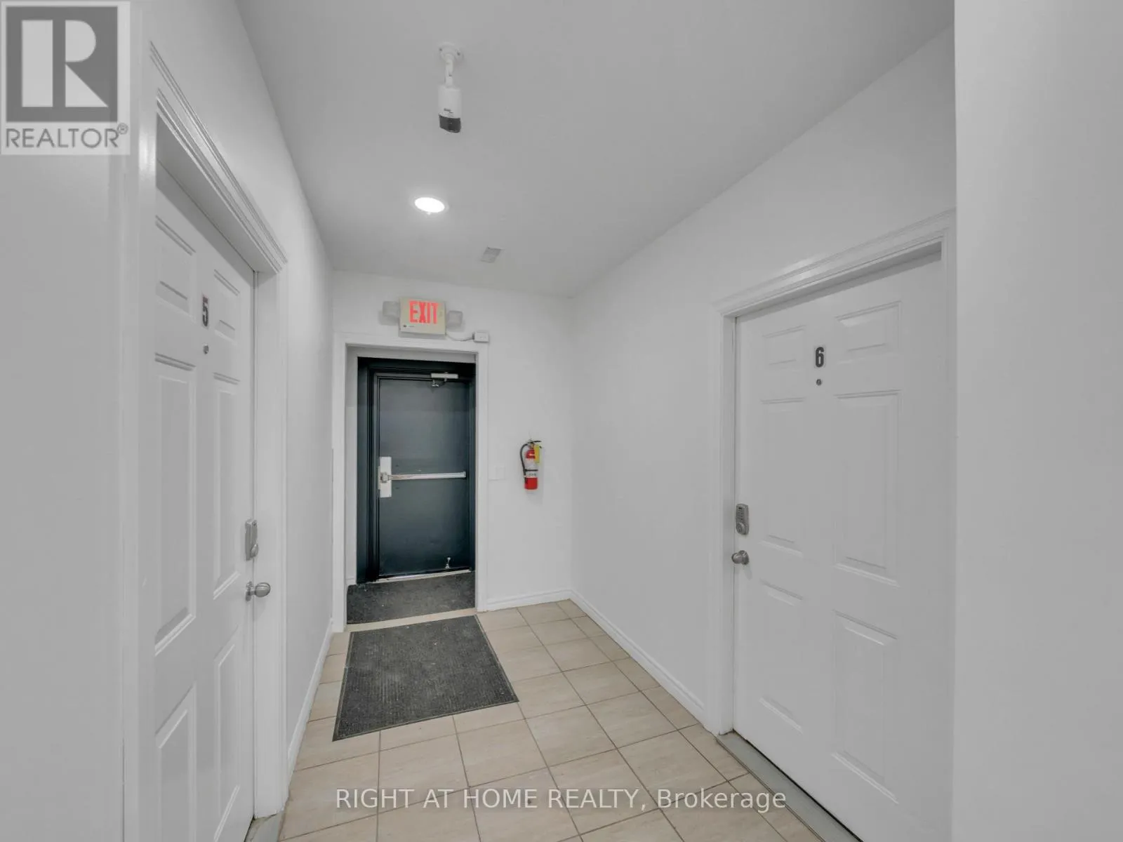 Other for rent: 7 - 279 Drouillard Road, Windsor, Ontario N8Y 2P4