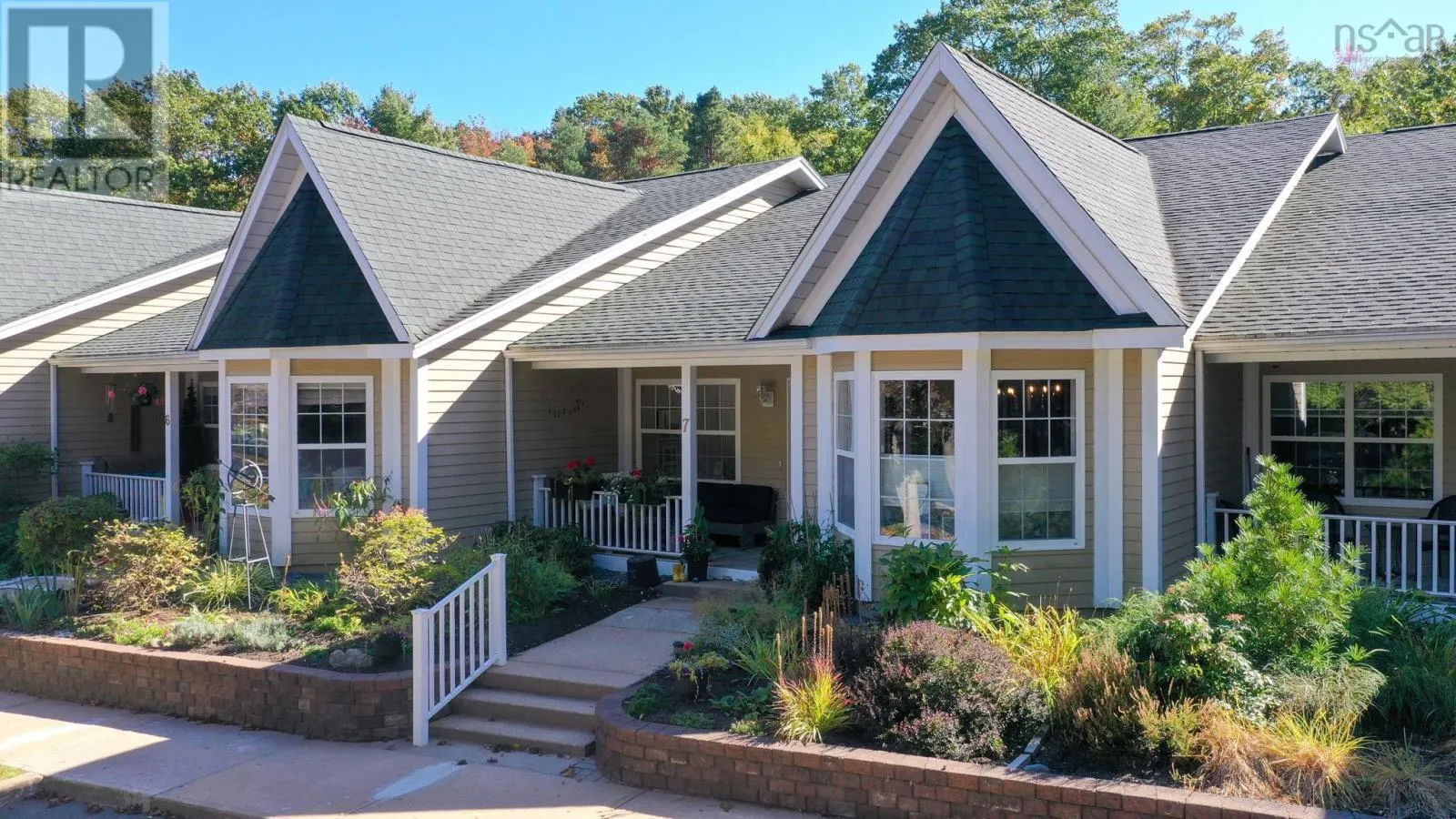 Row / Townhouse for rent: 7 36 Fauxburg Road, Mahone Bay, Nova Scotia B0J 2E0