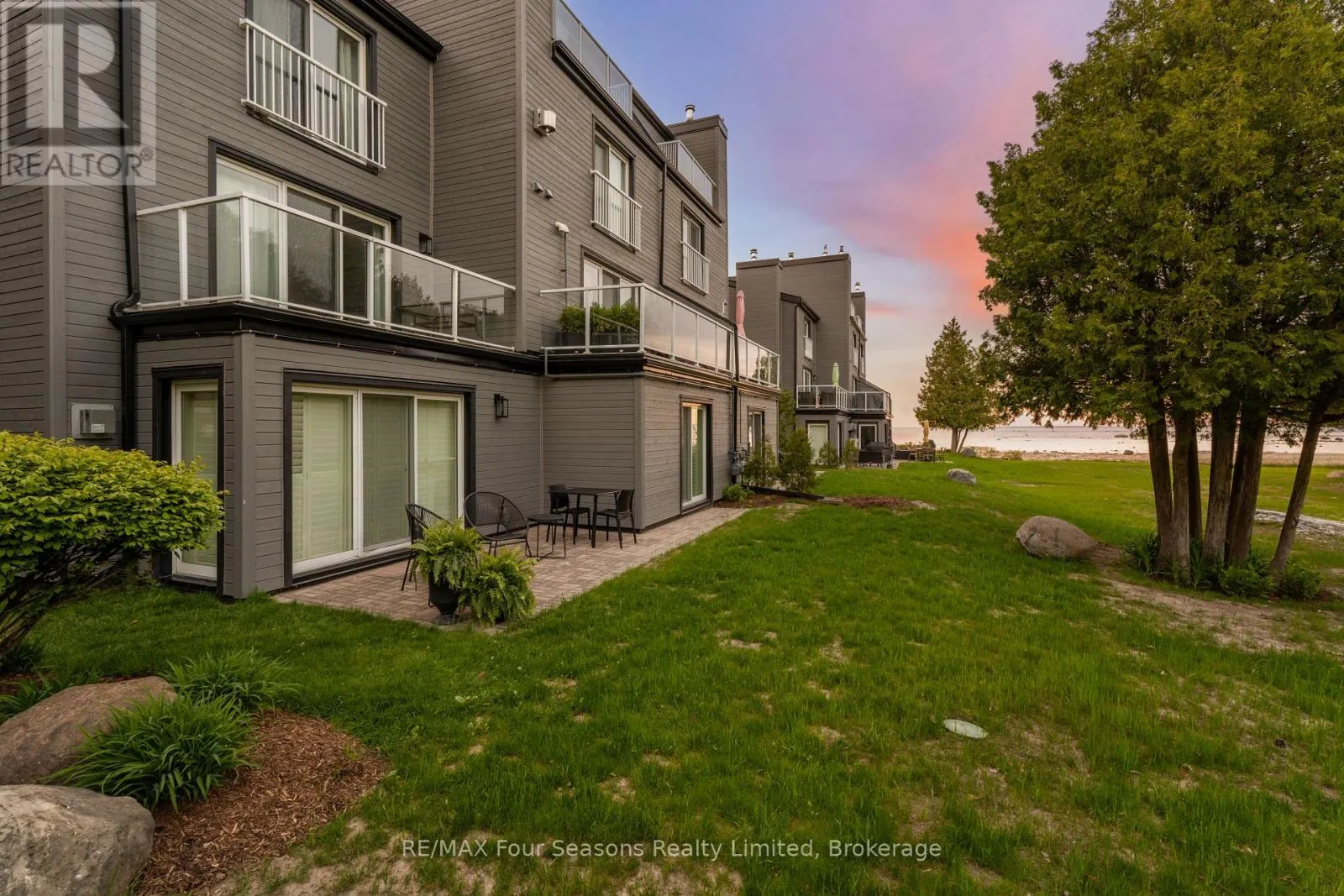 Row / Townhouse for rent: 7 - 44 Trott Boulevard, Collingwood, Ontario L9Y 5B7