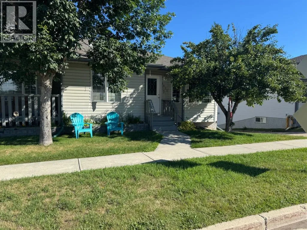 Row / Townhouse for rent: 7, 4920 53 Avenue, Whitecourt, Alberta T7S 1V4