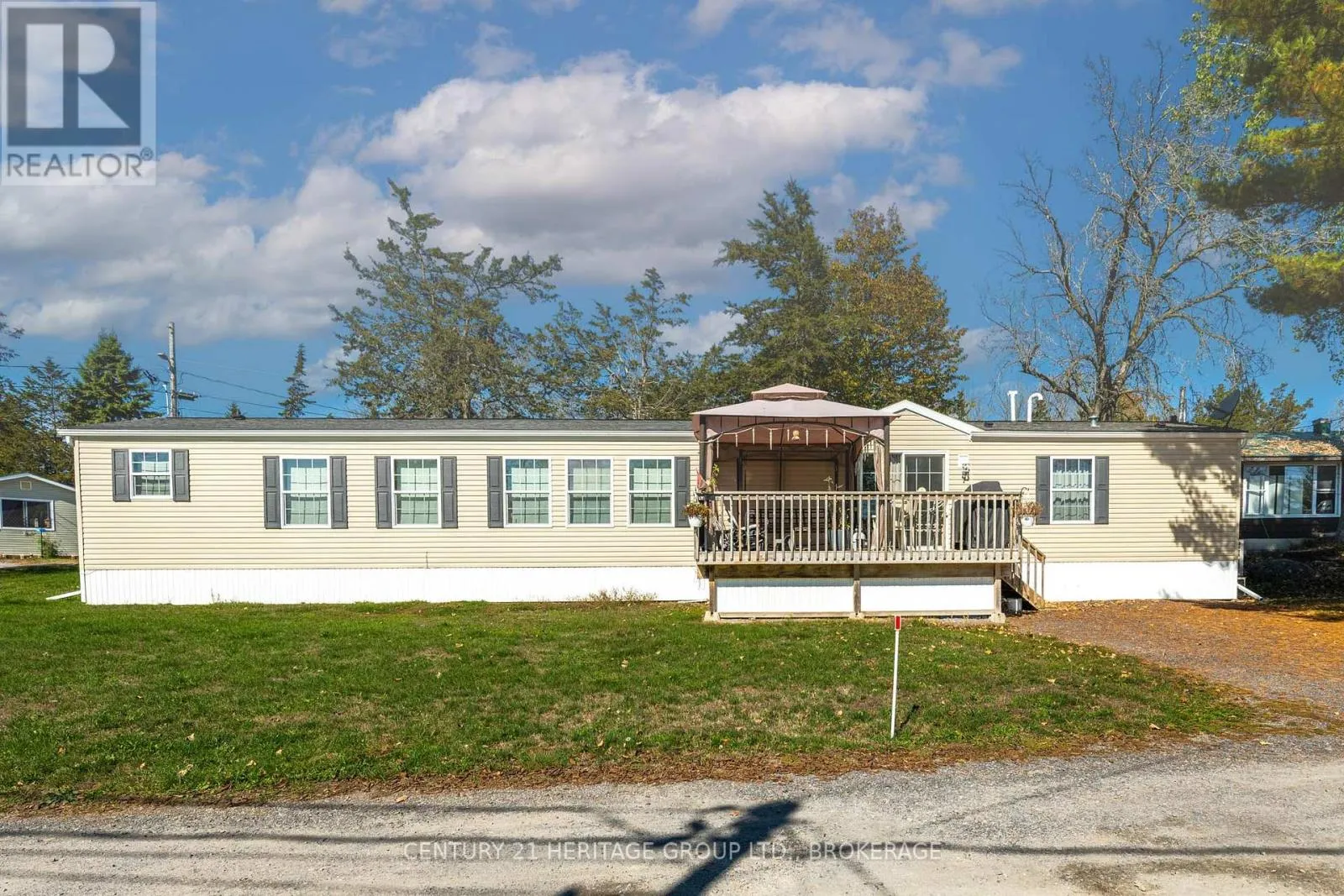 Mobile Home for rent: 7 - 5633 Bath Road, Loyalist, Ontario K0H 1G0