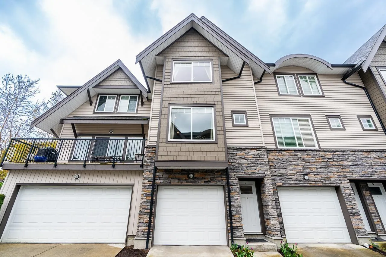 Row / Townhouse for rent: 7 6895 188 Street, Surrey, British Columbia V4N 6M3