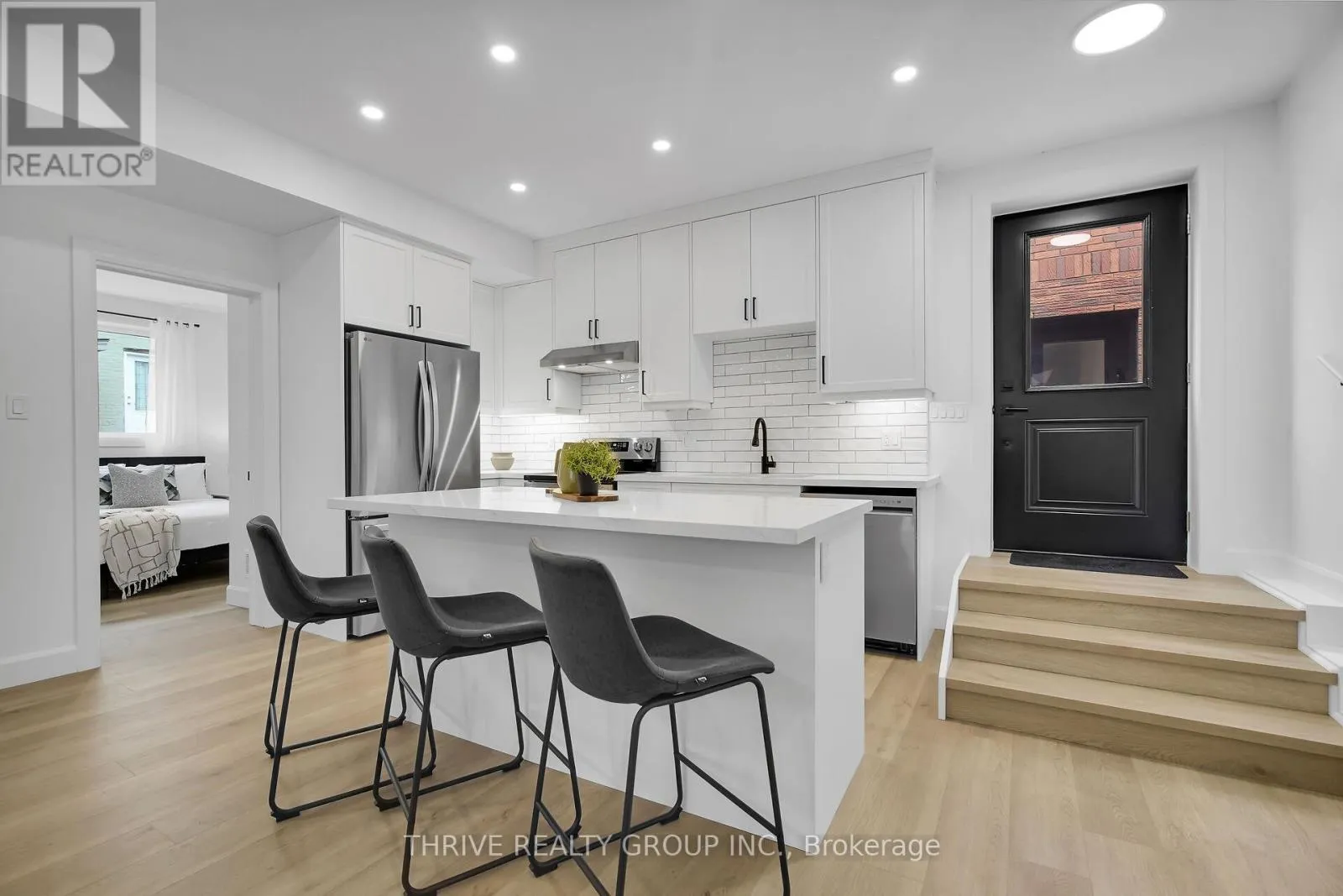 Fourplex for rent: 7 - 74 Church Street, Stratford, Ontario N5A 2R2