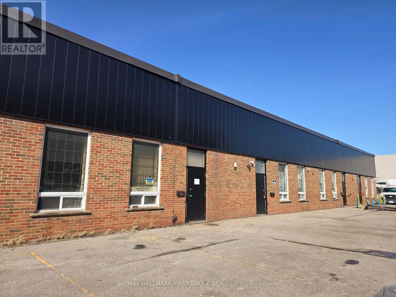 Multi-Tenant Industrial for rent: #7 - 895 Dillingham Road, Pickering, Ontario L1W 2Y6