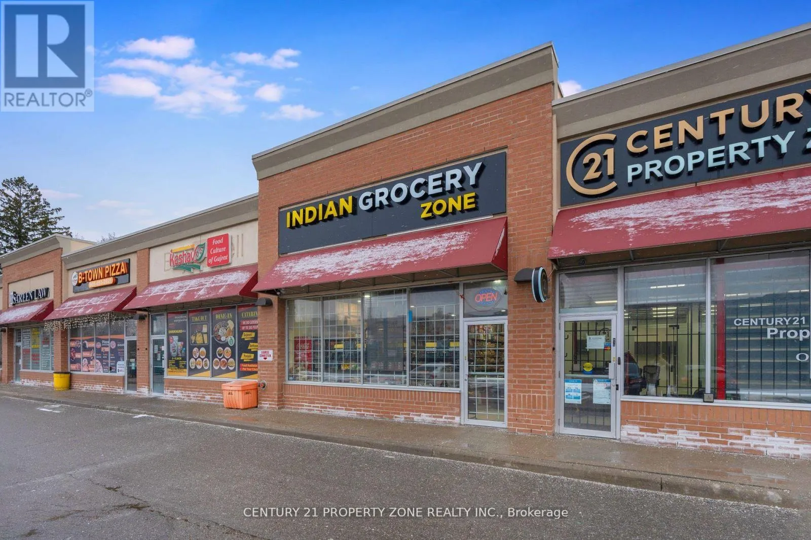 Retail for rent: 7 - 8975 Mclaughlin Road S, Brampton, Ontario L6Y 0C5