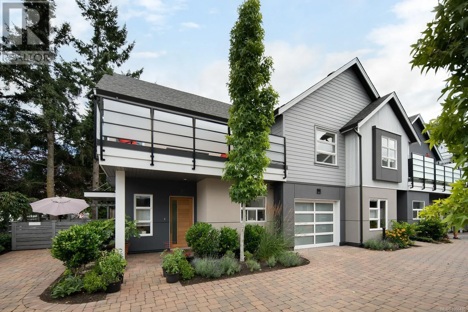 Row / Townhouse for rent: 7 9889 Seventh St, Sidney, British Columbia V8L 2V8