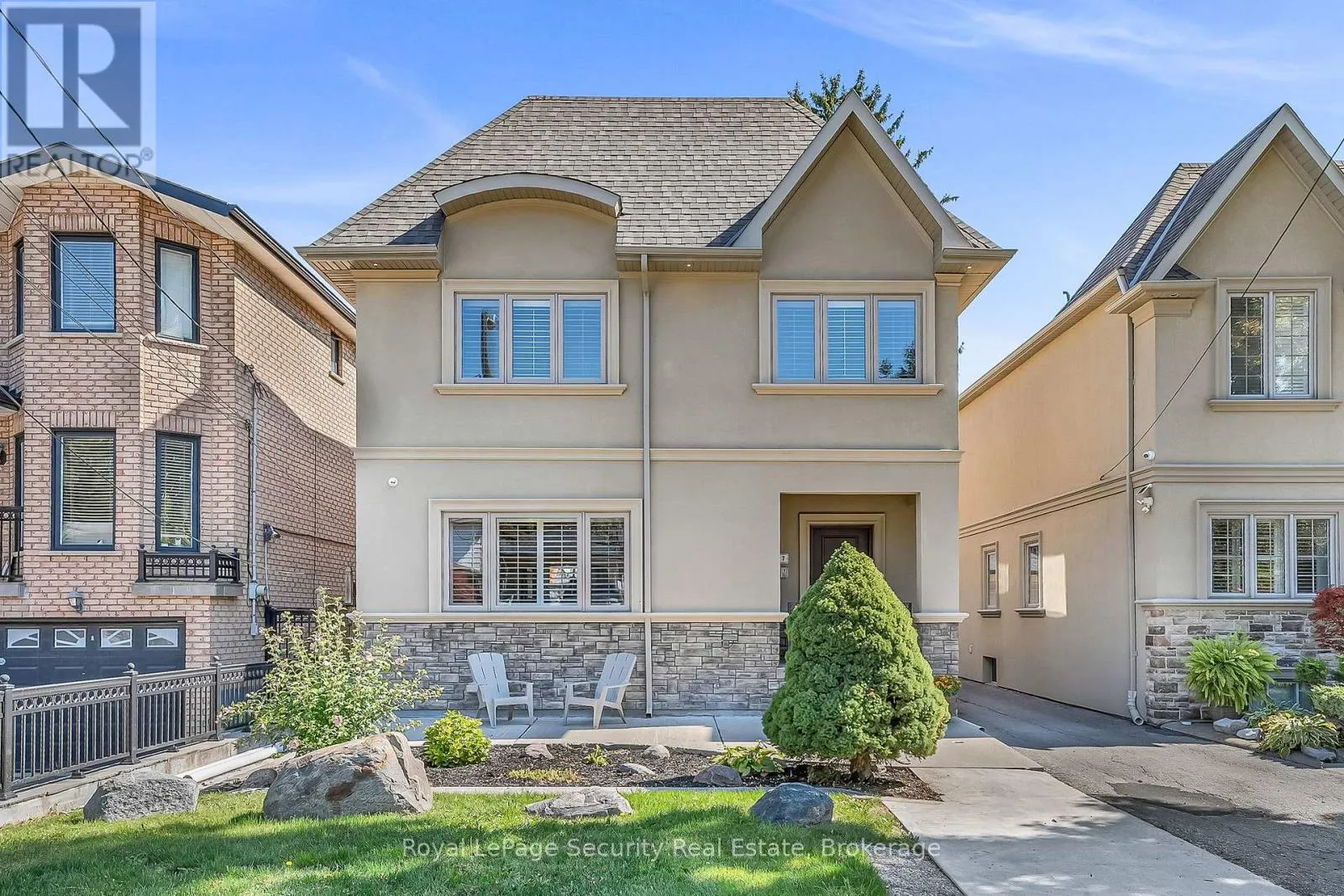 House for rent: 7 Avalon Avenue, Toronto, Ontario M6N 4V4