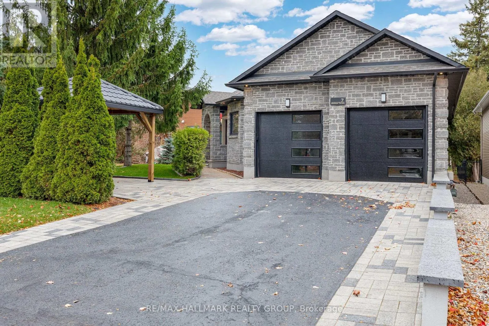 House for rent: 7 Bachman Terrace, Ottawa, Ontario K2L 1W2