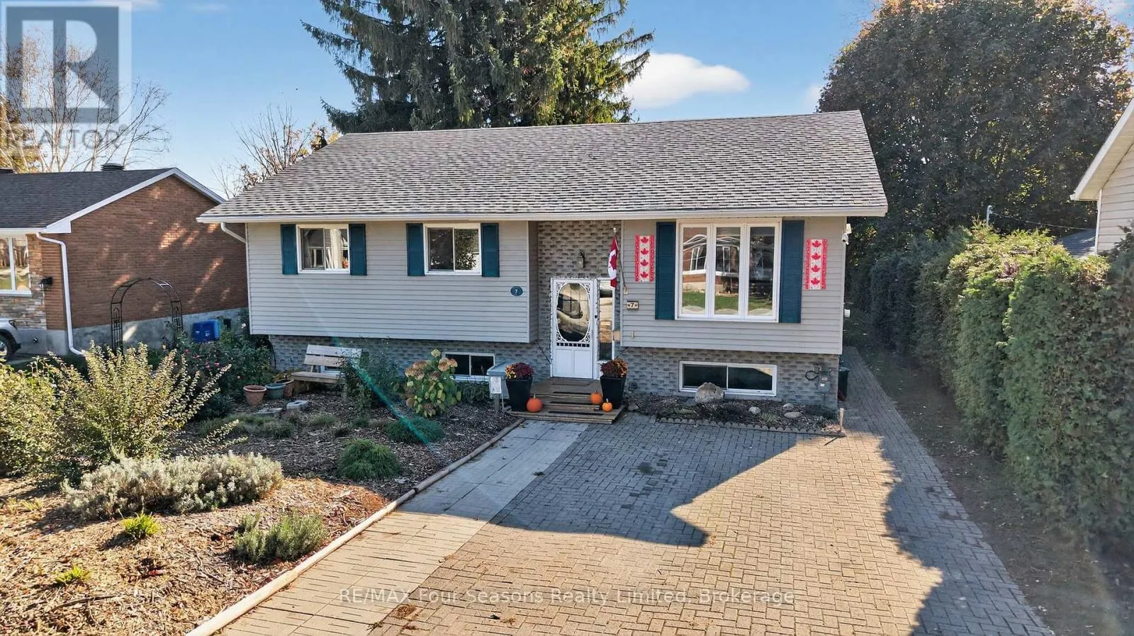 House for rent: 7 Batteaux Road, Clearview, Ontario L0M 1P0