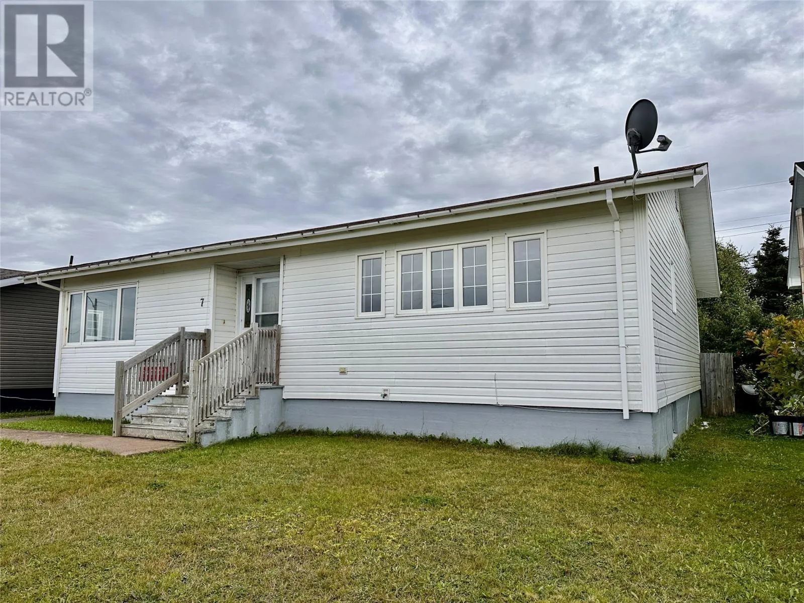 House for rent: 7 Courtney Street, Grand Bank, Newfoundland & Labrador A0E 1W0