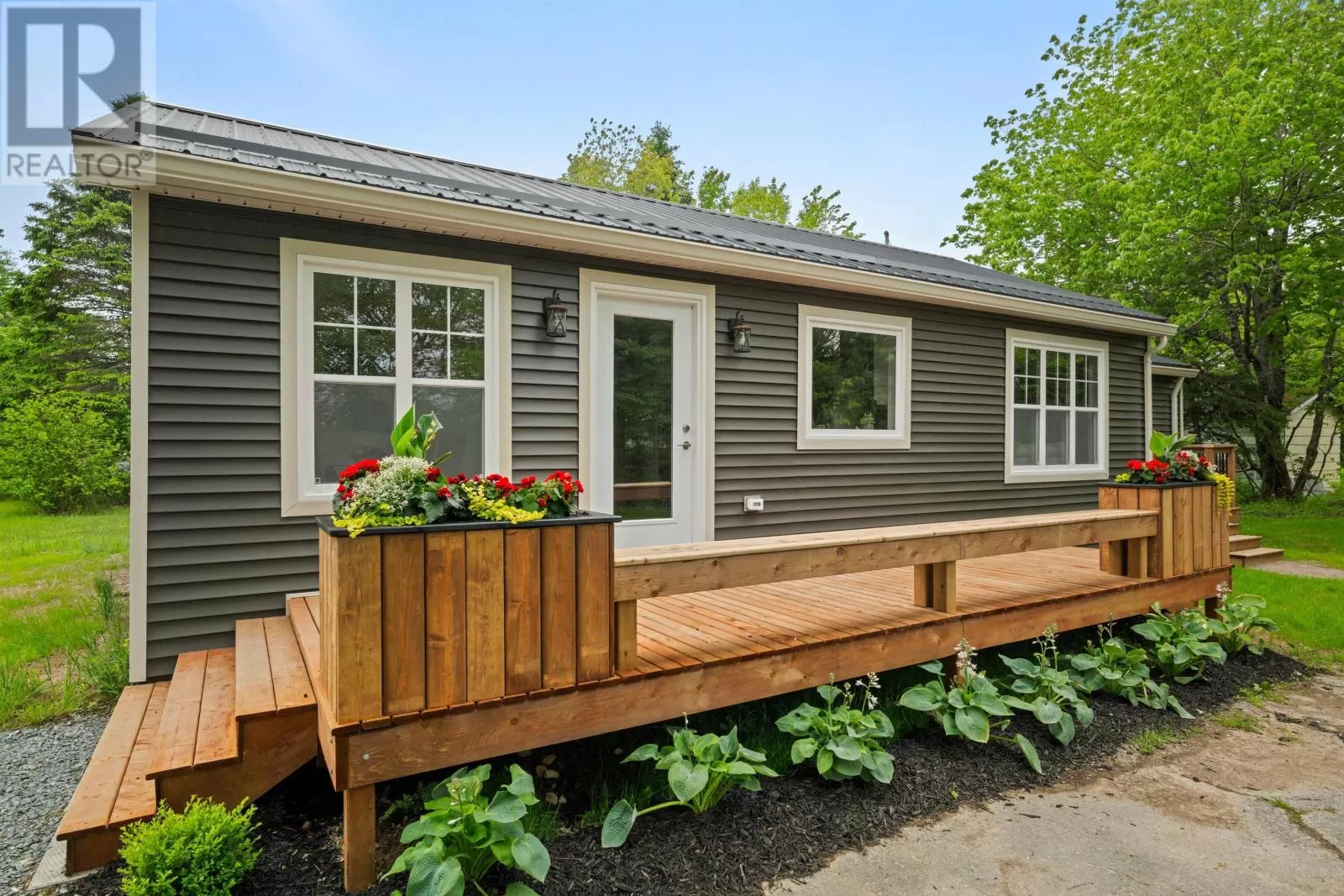 House for rent: 7 Daylily Lane, Lake Charlotte, Nova Scotia B0J 1L0