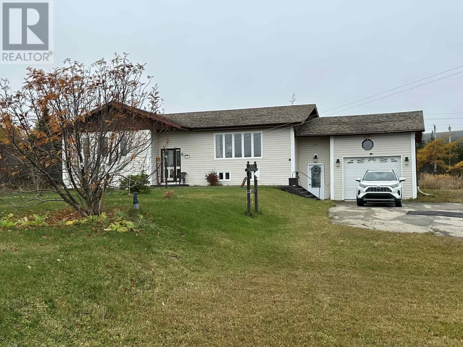 House for rent: 7 Earles Road, Lanse-au-Loup, Newfoundland & Labrador A0K 3L0