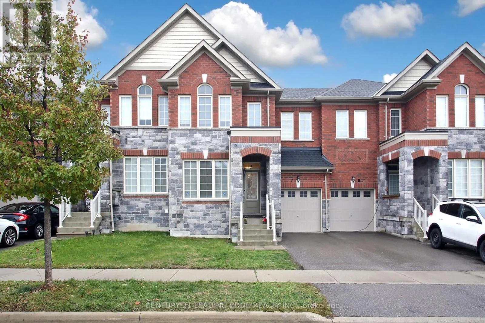 Row / Townhouse for rent: 7 Frederick Pearson Street, East Gwillimbury, Ontario L9N 0R9