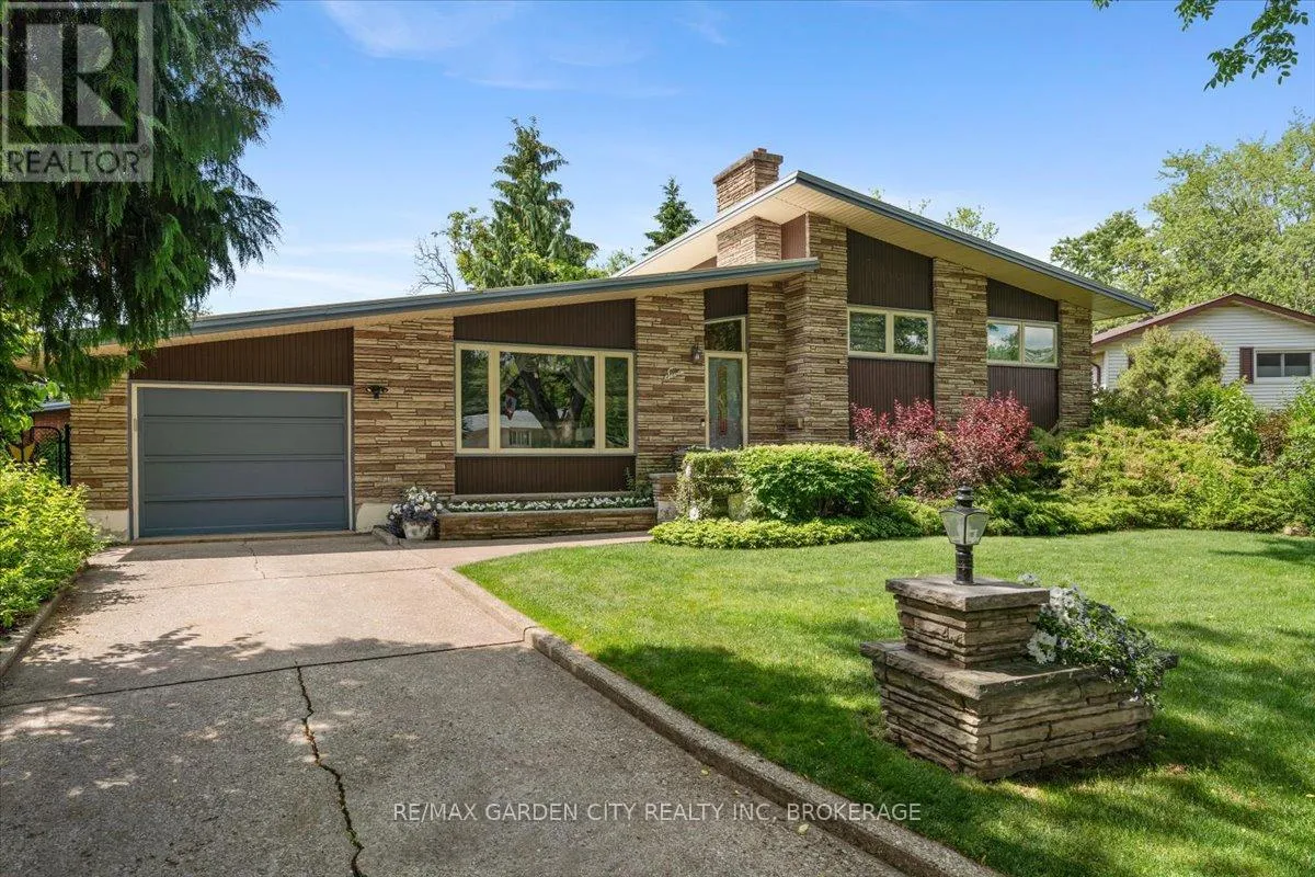 House for rent: 7 Glenayr Place, St. Catharines, Ontario L2T 2A2