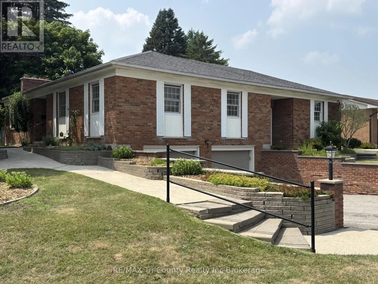 House for rent: 7 Glenridge Road, Tillsonburg, Ontario N4G 4J6