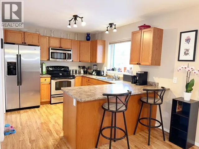 Duplex for rent: 7 Goldeneye Place, Whitehorse, Yukon Y1A 0J7