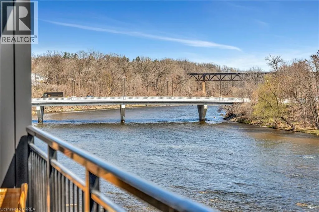 Apartment for rent: 7 Grand River Street N Unit# 203, Paris, Ontario N3L 2L9