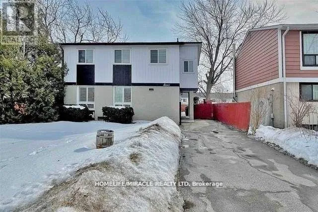 House for rent: 7 Greenhills Square, Brampton, Ontario L6S 2J4