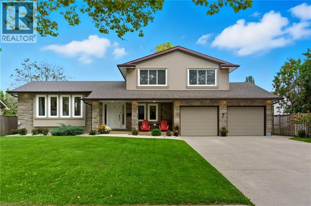 House for rent: 7 Kenmore Crescent, St. Catharines, Ontario L2N 4S4