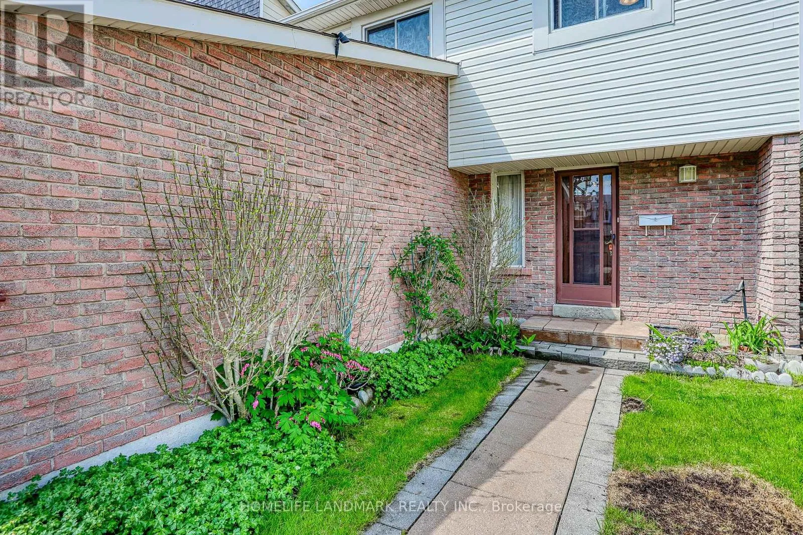 House for rent: 7 Kennaley Crescent, Toronto, Ontario M1V 1L6