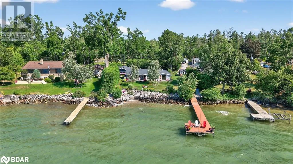 House for rent: 7 Lakeshore Road E, Oro Station, Ontario L0L 2E0