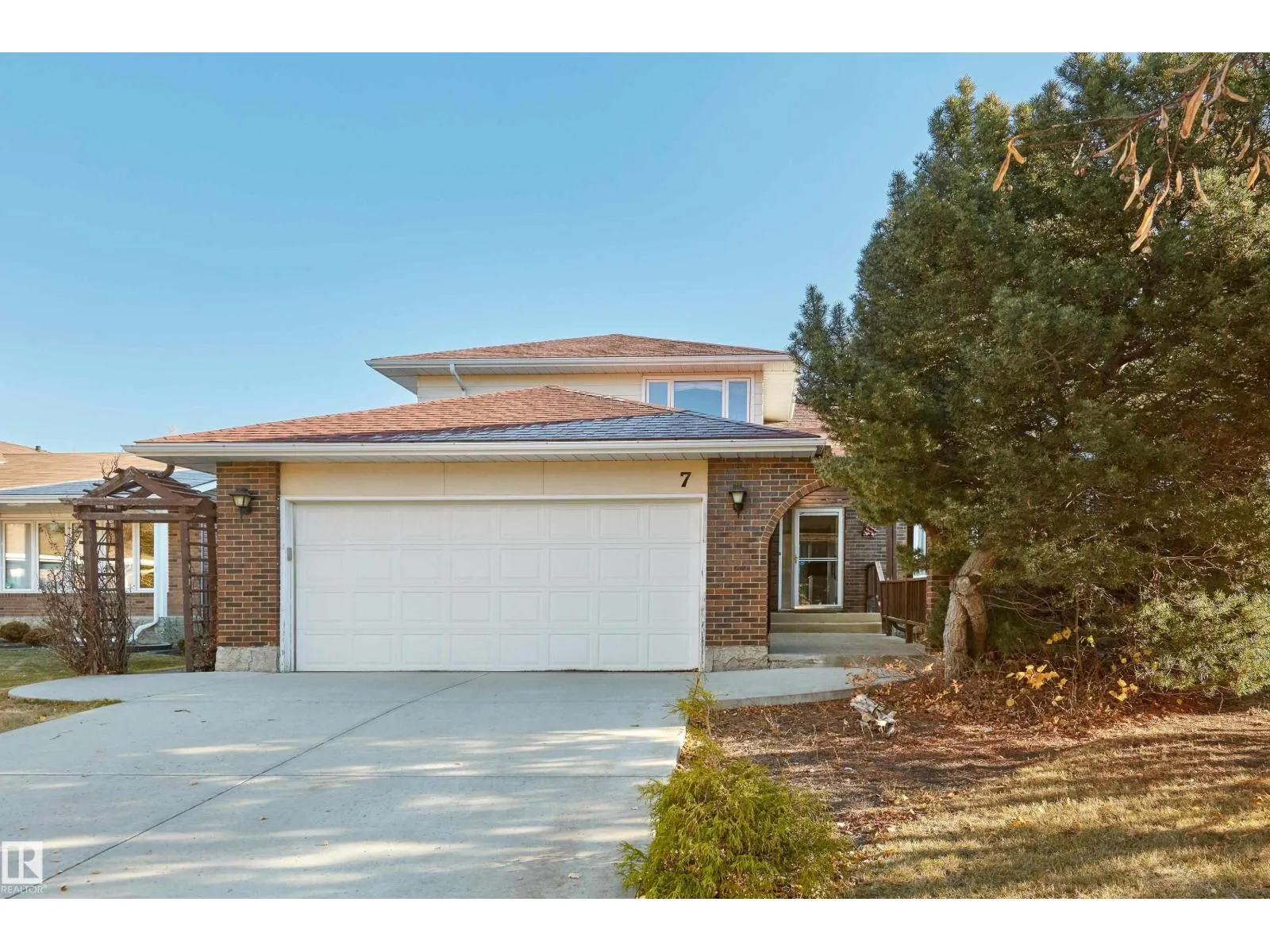 House for rent: 7 Lincoln Cr, St. Albert, Alberta T8N 3M9