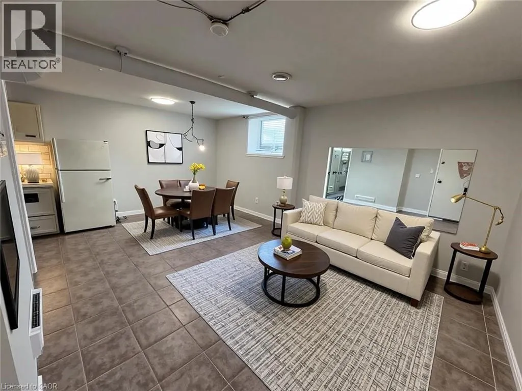 Apartment for rent: 7 Mary Street Unit# 104, Hamilton, Ontario L8R 1J6