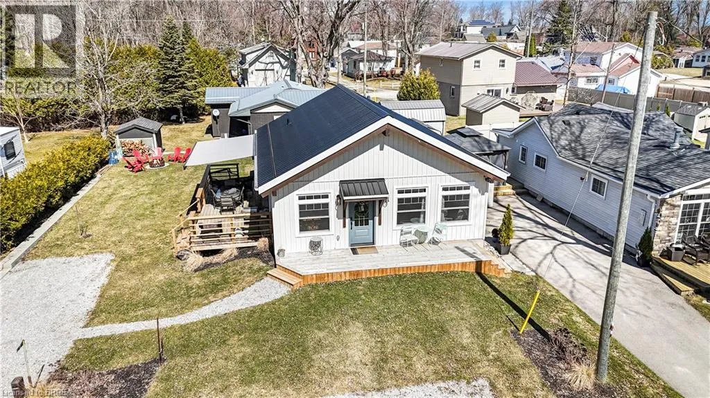 House for rent: 7 Pellum Street, Turkey Point, Ontario N0E 1T0