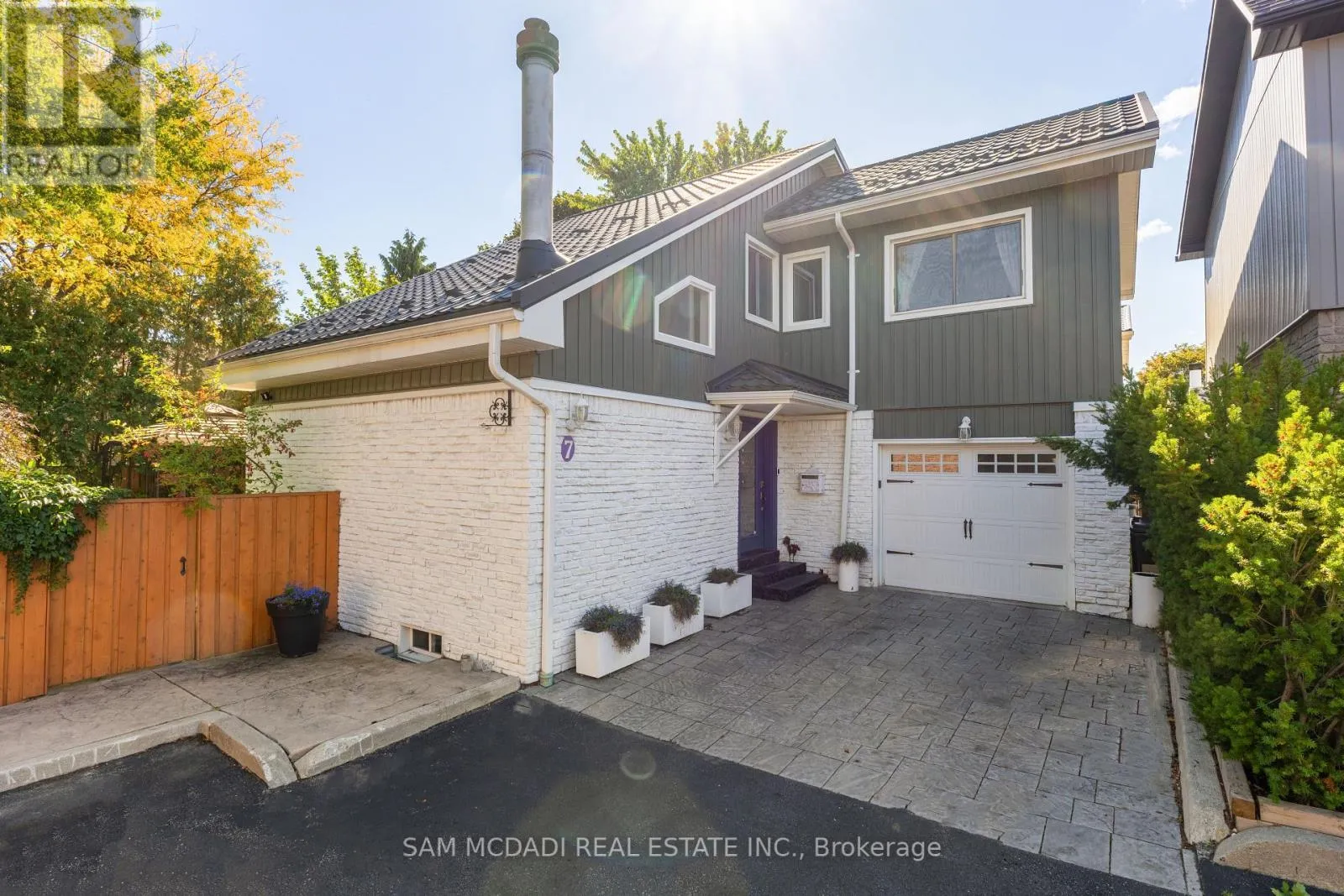 Other for rent: 7 Pierpont Place, Mississauga, Ontario L5N 5V1