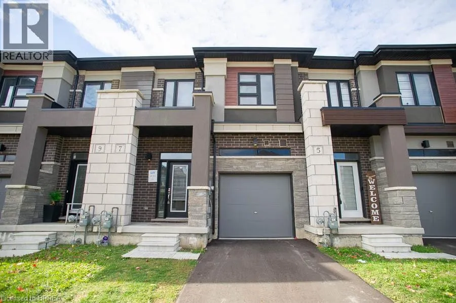 Row / Townhouse for rent: 7 Poole Street, Brantford, Ontario N3V 0B2