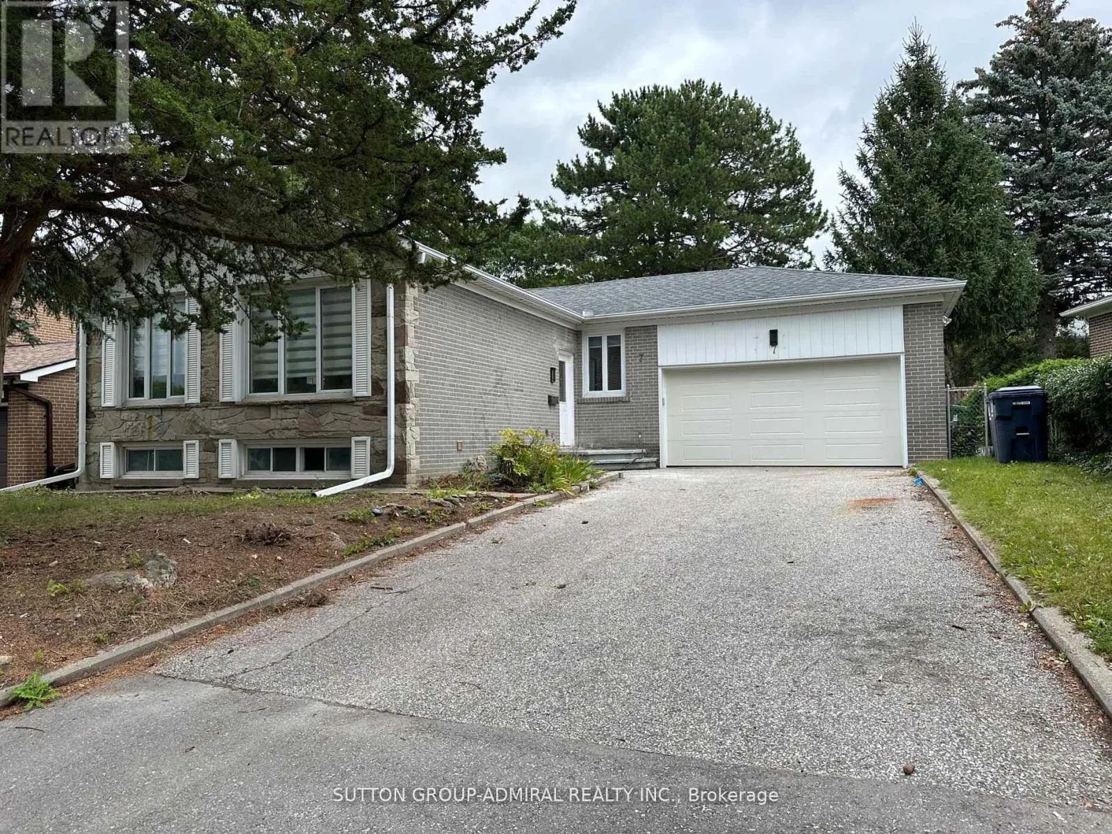 House for rent: 7 Resolution Crescent, Toronto, Ontario M2H 1N3