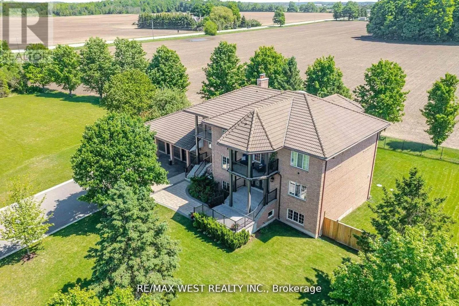 House for rent: 7 Stewart Crescent, Essa, Ontario L0L 2N0