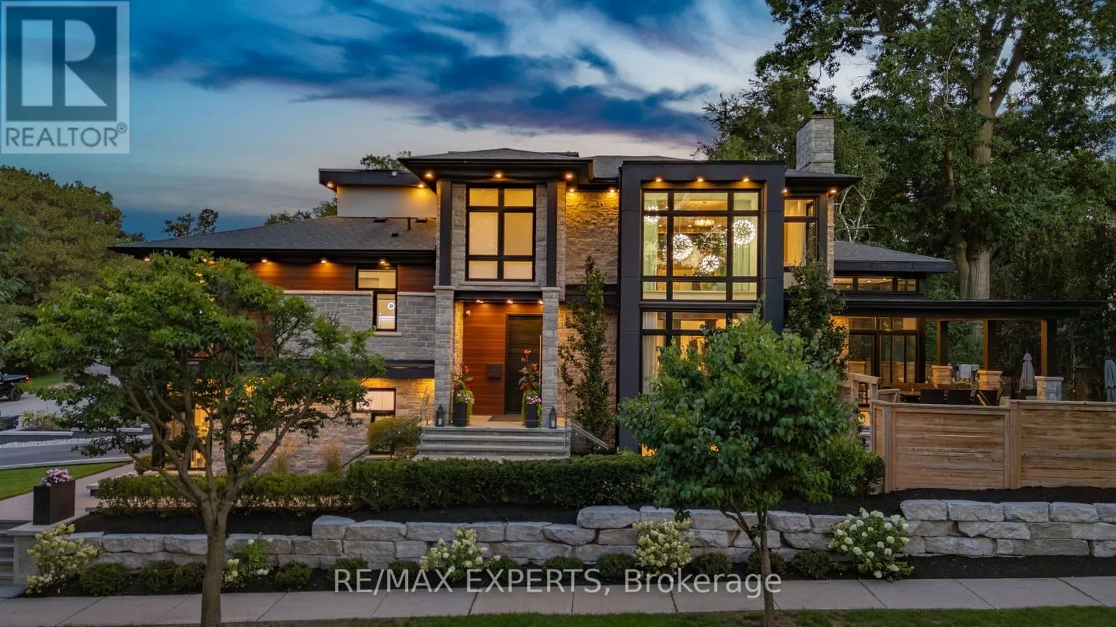 House for rent: 7 Woodvalley Drive, Toronto, Ontario M9A 4H2